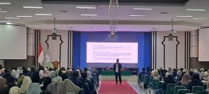 Dosen Muda Prodi MPI Riayatul Husnan Beri Pembekalan KKN ABCD di Gedung GKT UIN KHAS Jember